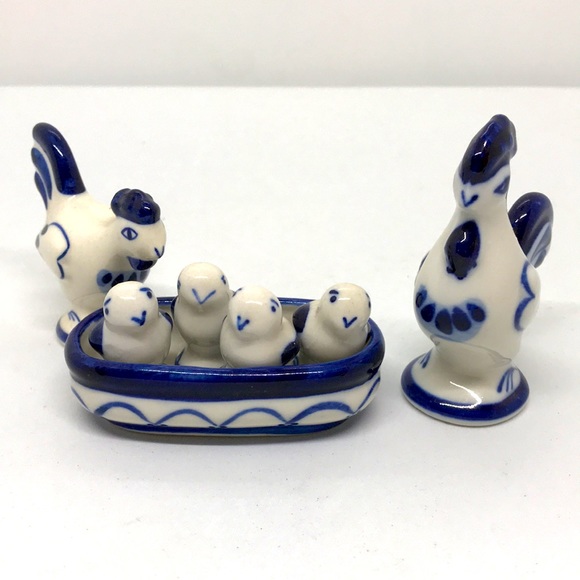 Artisan Made Rooster, Hen and Chicks Family Set - Picture 5 of 5